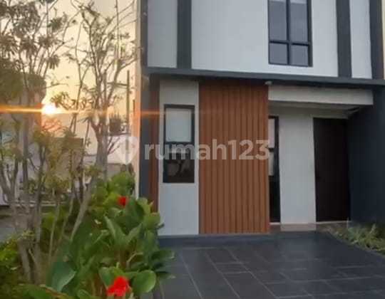 RUMAH 1 LANTAI SERASA 2 LANTAI GAYA SKANDIVIAN HARGA 500 JT-AN CIKARUT