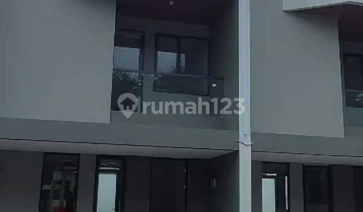 RUMAH 2 LANTAI BISA UNTUK USAHA DI DERWATI 1