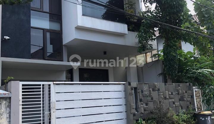Disewakan Rumah Furnished di Utan Kayu Selatan Jakarta Timur Disewakan Rumah Furnished di Utan Kayu Selatan Jakarta Timur