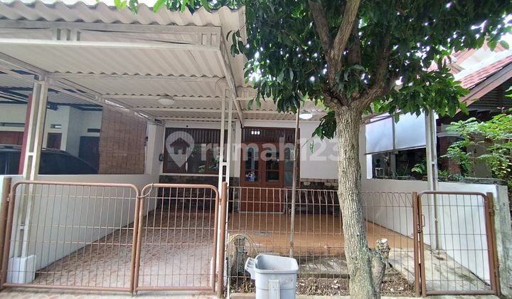 Disewakan Rumah di Kemang Pratama 2 Bekasi Barat Disewakan Rumah di Kemang Pratama 2 Bekasi Barat
