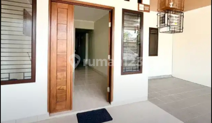 Disewakan Rumah di Duren Sawit Baru Full Furnished Jakarta Timur 2