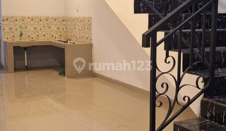 Disewakan Rumah di Otista Jatinegara Jakarta Timur 2