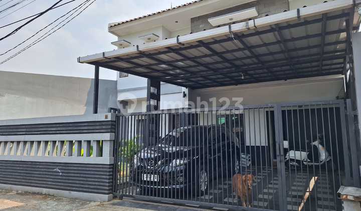 For Sale 2-Story House in Pondok Kelapa, Duren Sawit, East Jakarta For Sale 2-Story House in Pondok Kelapa, Duren Sawit, East Jakarta