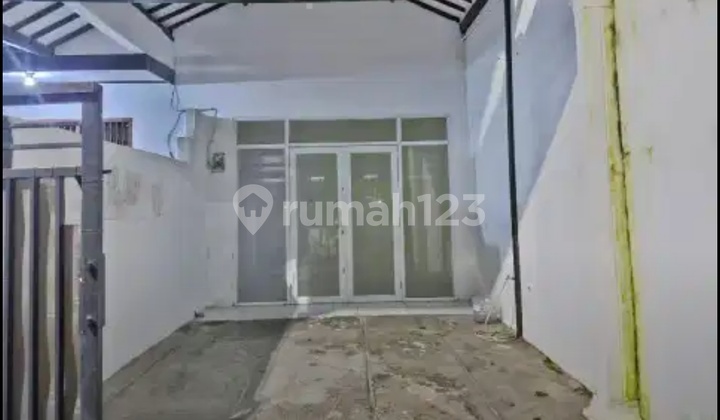 Disewakan Rumah di Kalibata Jakarta Selatan Disewakan Rumah di Kalibata Jakarta Selatan