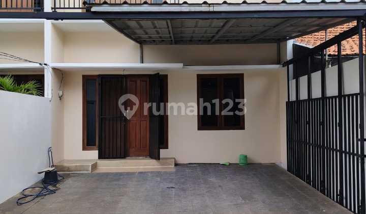 Disewakan Rumah Dekat Panglima Polim Kebayoran Baru Jakarta Selatan