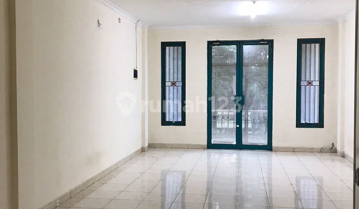 For Rent: Shop House on Condet Main Road, near Tb Simatupang Border, East Jakarta 2