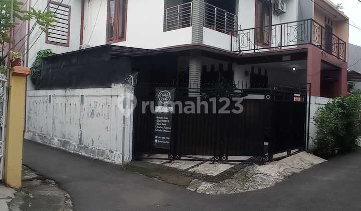 Dijual Rumah Hook di Tebet Utara Jakarta Selatan
