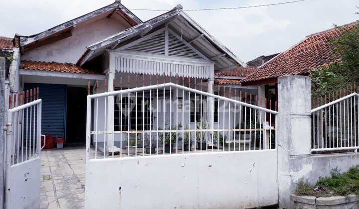 Rumah Lokasi Strategis Siap Huni