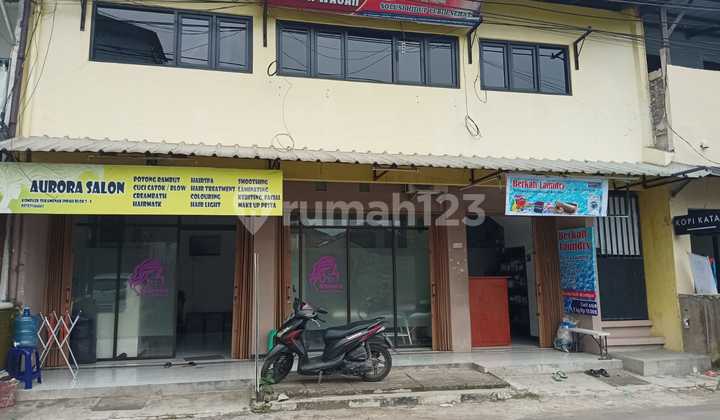 Ready-to-Live Shophouse in Sukamenak Indah Complex Ready-to-Live Shophouse in Sukamenak Indah Complex