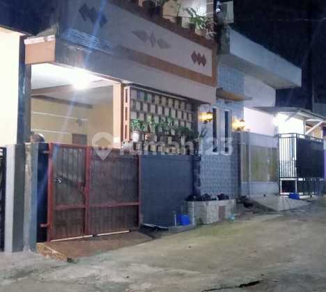 Rumah di Komplek Pondok Padalarang Indah 2
