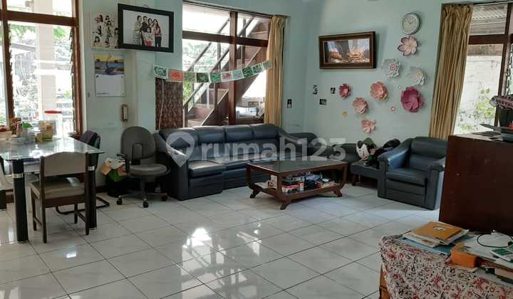 Rumah Lokasi Strategis di Tengah Kota Harga Masih bisa Nego 2