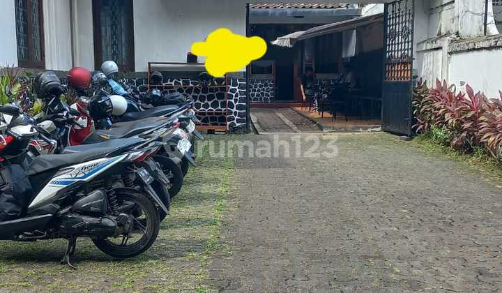 House Rent in City Center Suitable for Coffee Shop House Rent in City Center Suitable for Coffee Shop