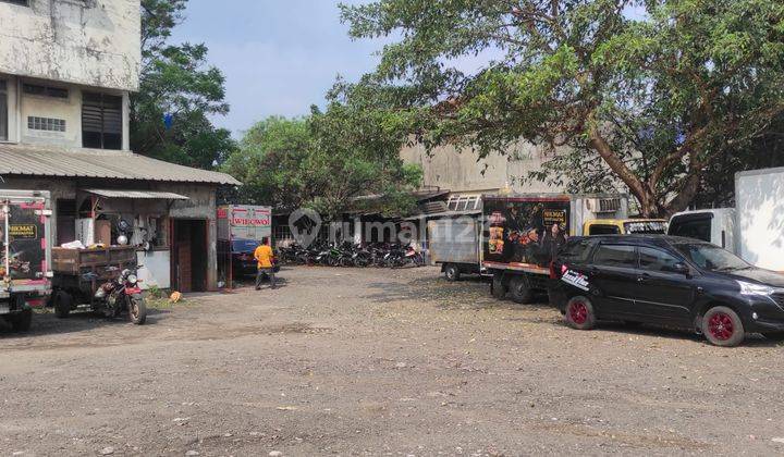 Ruko Strategis di Tengah Kota  2