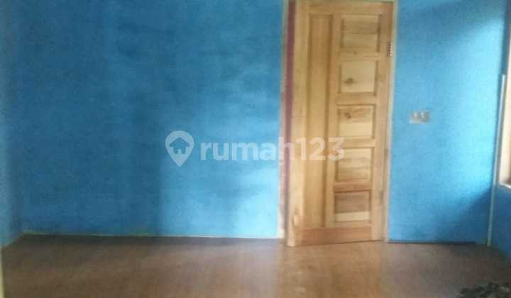 Ready-to-Live-in Shop House by the Roadside Ready-to-Live-in Shop House by the Roadside