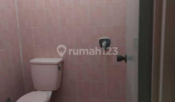 Affordable Twin House for Rent, Move-in Ready, Suitable for Office, Residential, and Other Businesses. Affordable Twin House for Rent, Move-in Ready, Suitable for Office, Residential, and Other Businesses.