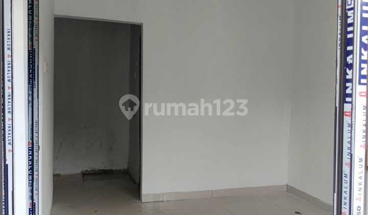 A single-story luxury house with strategic location, car access, limited units. A single-story luxury house with strategic location, car access, limited units.