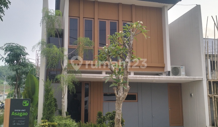 Rumah Modern Dekat Stasiun Cisauk