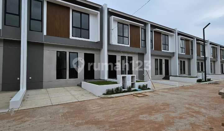 House, in Bengkong, 2