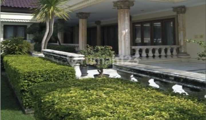 Rumah Super Mewah Stragtes & Hoki di Surabaya