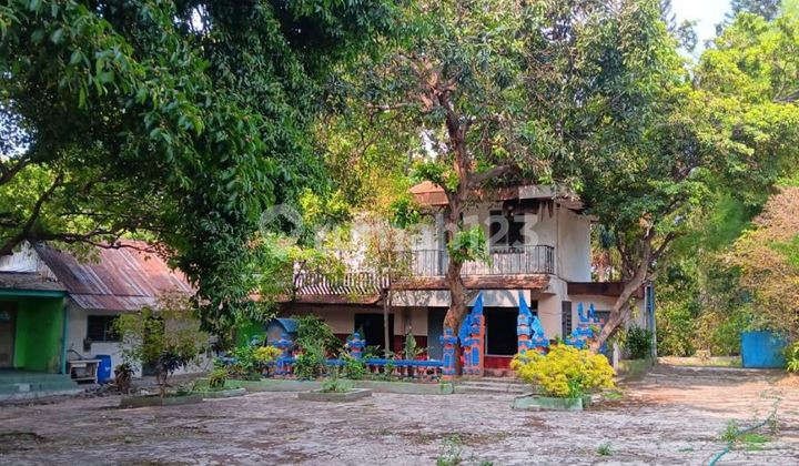 "SMART INVESTOR'S CHOICE!" Golden Location Property For Sale: Warehouse with Huge Profit Potential!