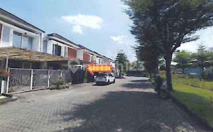 Nice House Beautiful Environment Taman Wisata Regency Gresik 2