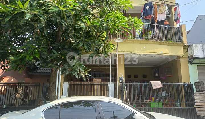 Cheap House in Graha Suryanata Housing