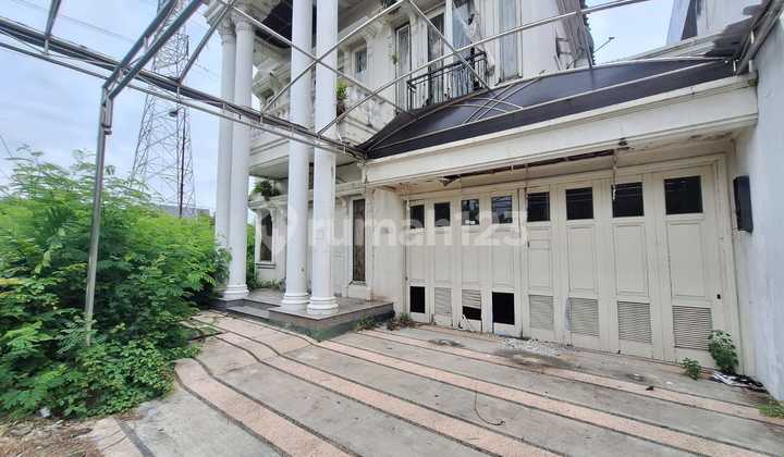 Selling Cheap House in Strategic Location, Bukit Mas Tourism Area Surabaya 2