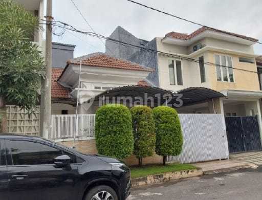 Rumah Cantik Dekat Dengangalaxi Mall Surabaya