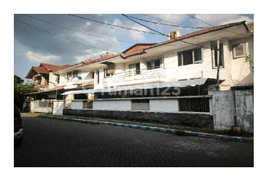 Showroom Bagus di Sidoarjo Kota Dekatexittol