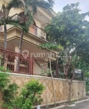 Rumah Mewah Citraland Taman Internasional Surabaya Rumah Mewah Citraland Taman Internasional Surabaya