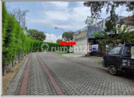 Luxury Residence for Sale Cheap, Taman Huniansatelit Housing, Surabaya. 2