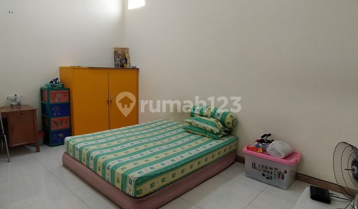 Lebak Rejo House, Well-Maintained Condition, Cheap Sale, Wide Row 2