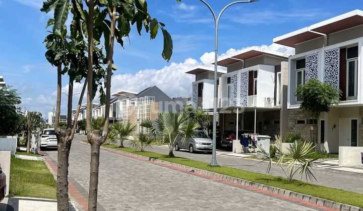 Cheap Salenew minimalist house strategic location Puri Safira 2