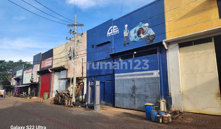 Gudang Lokasi Strategis Dekat Exit Tol Waru Surabaya