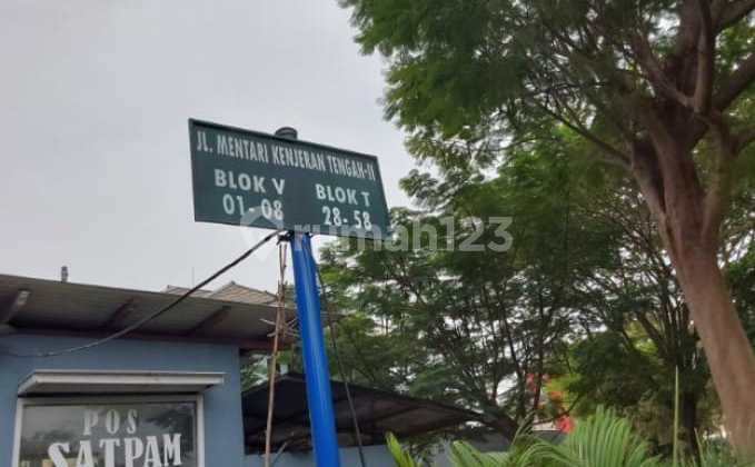 Beautiful House Near Galaxi Mall Surabaya 2