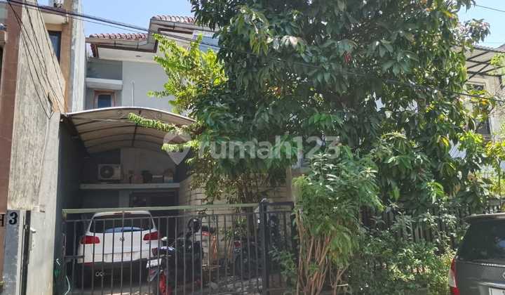 2-Story House Location Raya Regency Wiyung 2