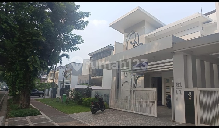 Auction on October 21, Royal Residence House 2