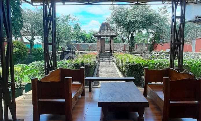 Ready-to-Occupy Home in Kemang Bogor Near Shopping Center Ready-to-Occupy Home in Kemang Bogor Near Shopping Center