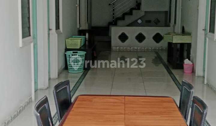 Active Boarding House Near Ciputra University Waterfront Citraland