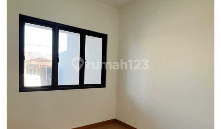 Ready-to-Occupy New House Nirwana Executive 2 Floors 2