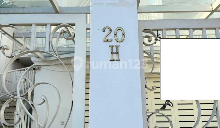 Auction on November 11 for a 2-Story House on Jalan Petemon 2