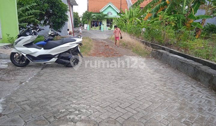 Wonokoyo Shop House Menganti Gresik, One Step Away from Menganti Market. 2