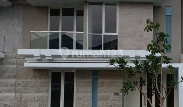 Rumah Bagus 2 Lantai Greenlake Lakarsantri Surabaya