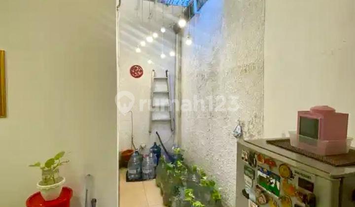 Ready-to-Occupy House in Cluster Area Pondok Cabe Ilir Pamulang 2