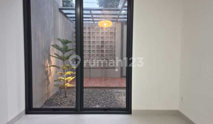 Ready-to-Occupy House in Cluster Area, BSD City, Tangerang Selatan 2