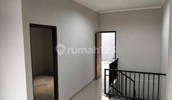 Rumah Siap Huni Dalam Cluster Di Graha Raya Tangsel 2