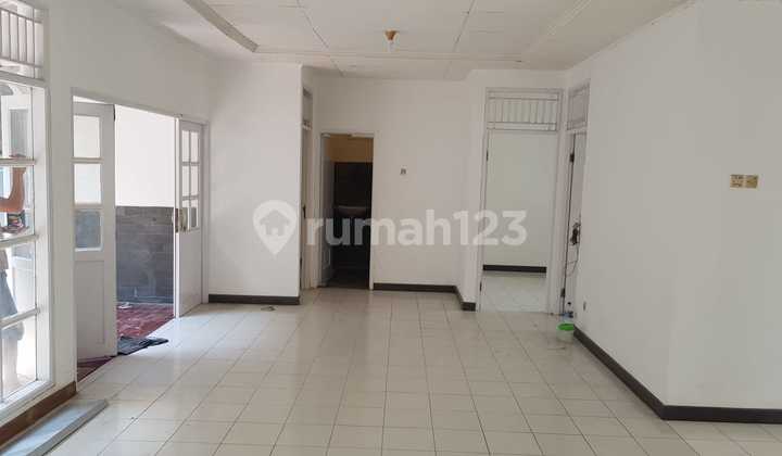 Ready-to-Occupy House in Camar Bintaro Cluster 2