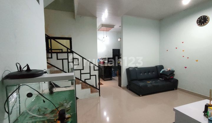 2-Story Ready-to-Occupy House in Pamulang Village, Tangsel 2