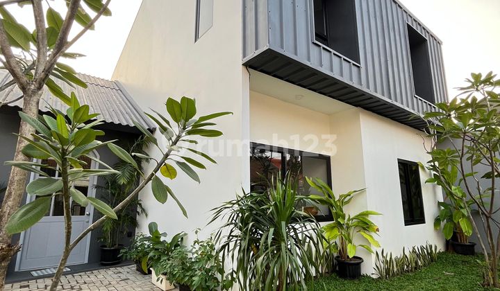 Ready-to-Live Home with Yard. Ciater BSD Area Size.