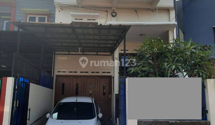 Rumah cantik minimalis sudah renovasi di tengah kota Jakarta 1